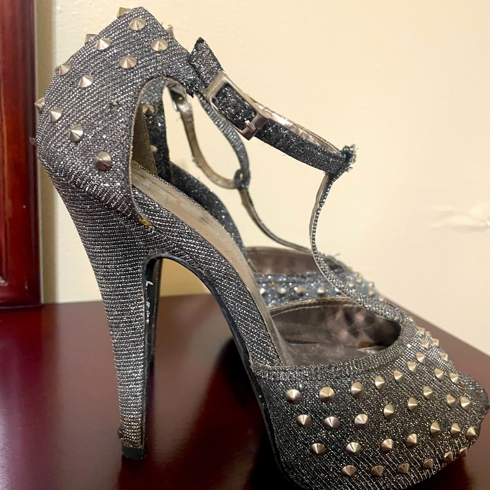 Studded SHI Platform Heels